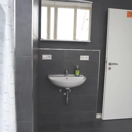 In Апартаменты *